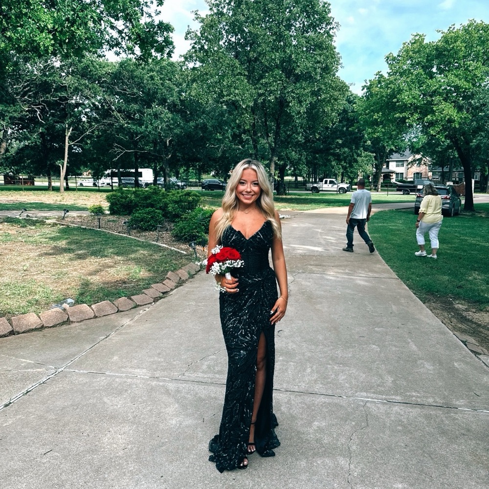 Elegant Black Evening Gown